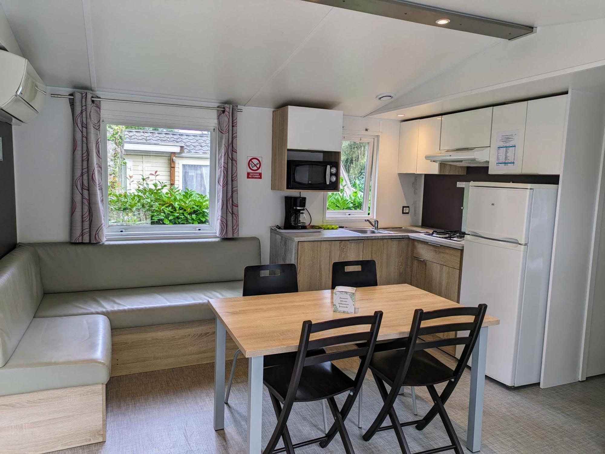 Camping Le Pre Des Moines Gouvieux Exterior foto